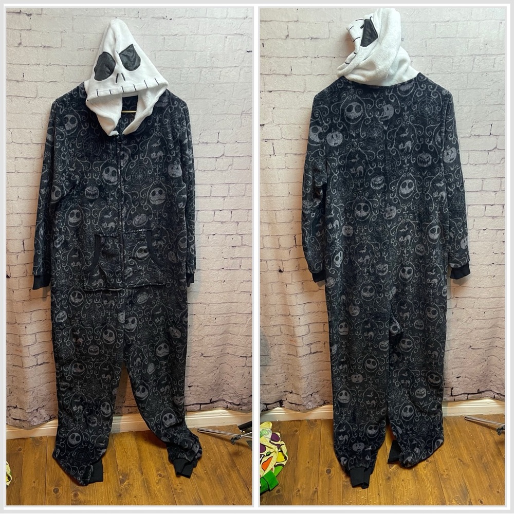 Disney nightmare before Christmas one piece hooded pajama adult size XL 16-18